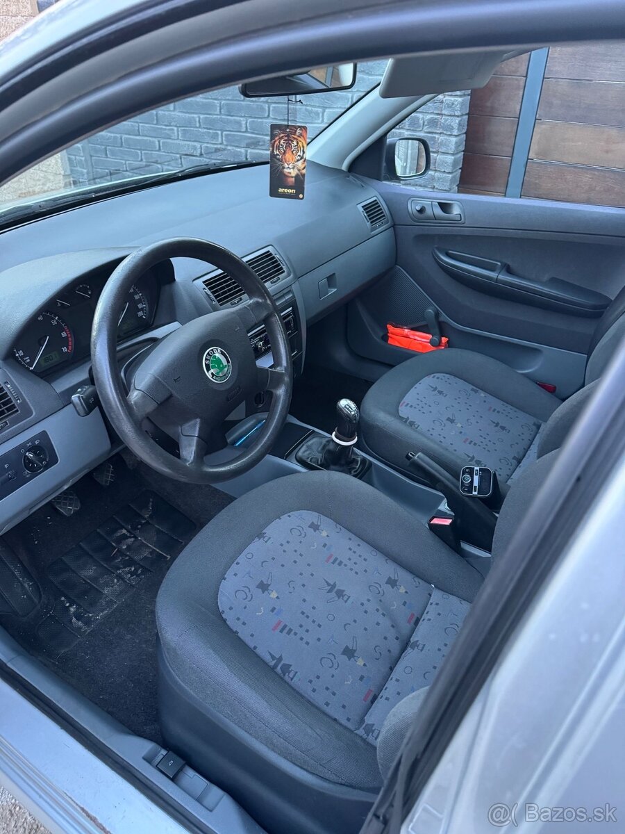 Škoda Fabia. 1,2HTP benzín - 5