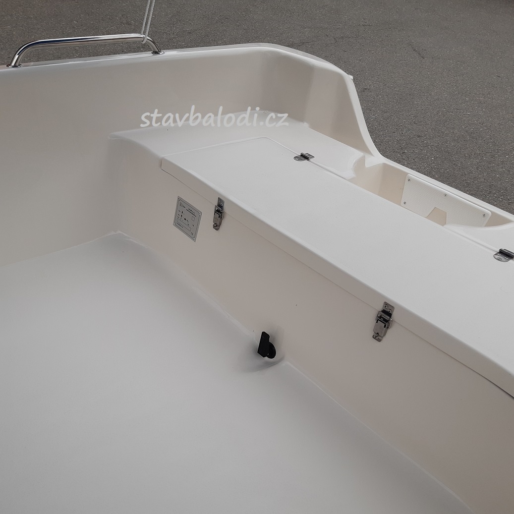 Motorový čln Patrik 370 - 5