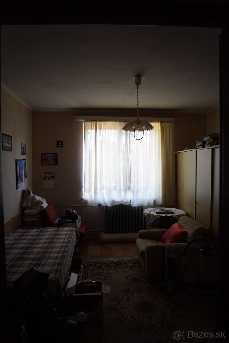 Predám 4-izbový byt v Sečovciach – pôvodný stav - 5