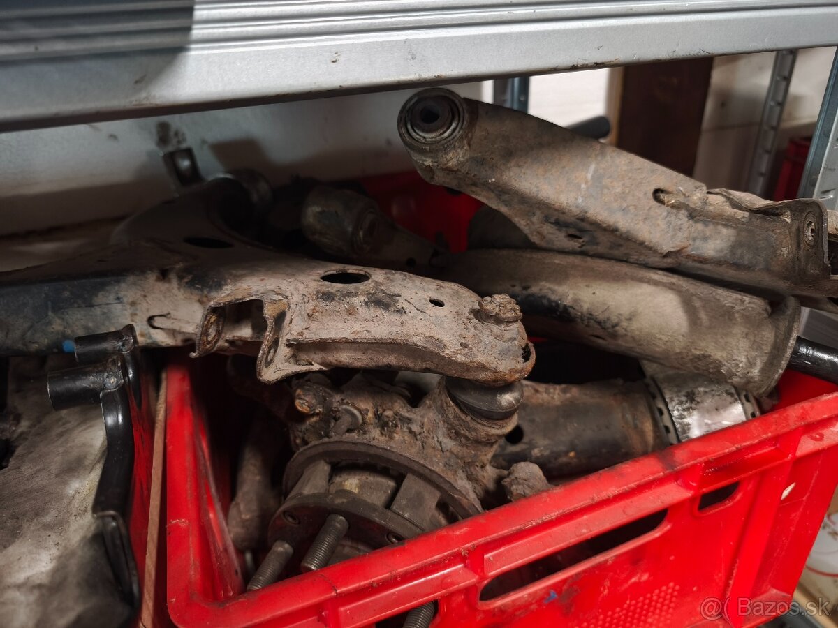 SUBARU - náhradné diely - 5