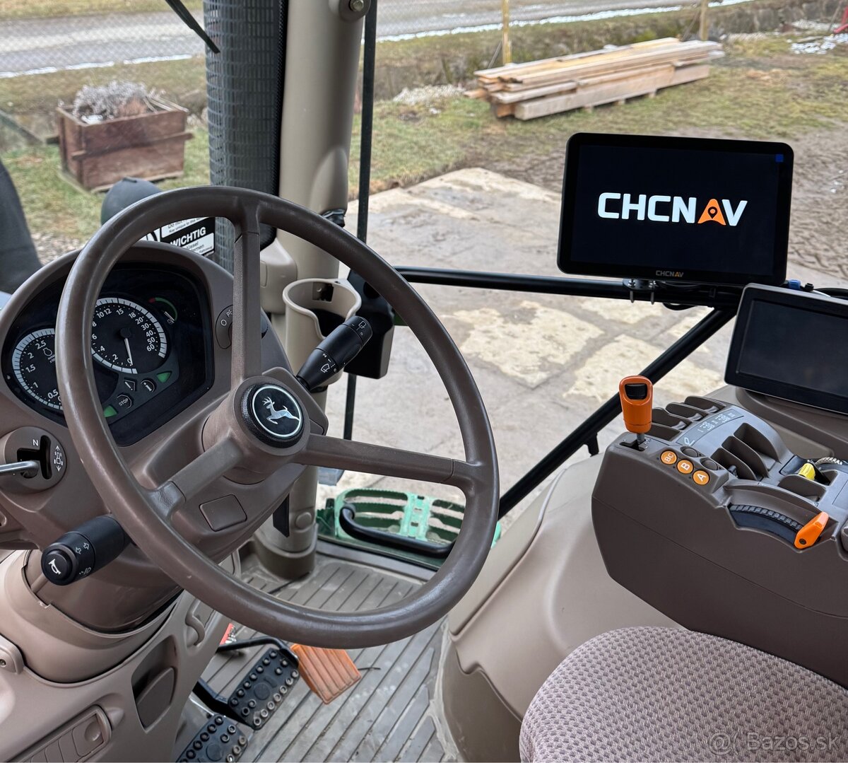 Autopilot do traktora CHCNAV NX 612 - 5