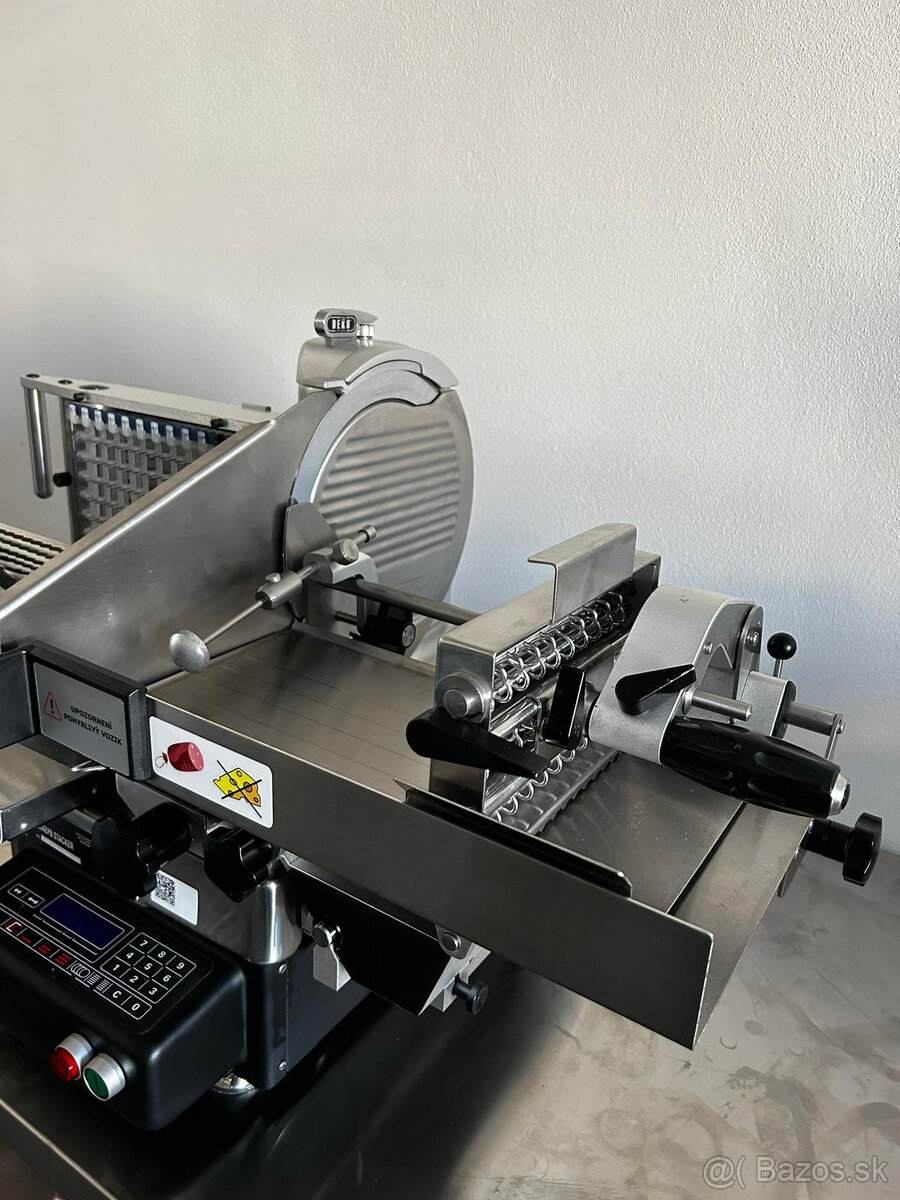 Automatický nárezový stroj DEKO 834 EPB - 5