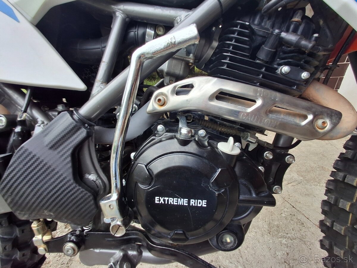 Defender 250ccm