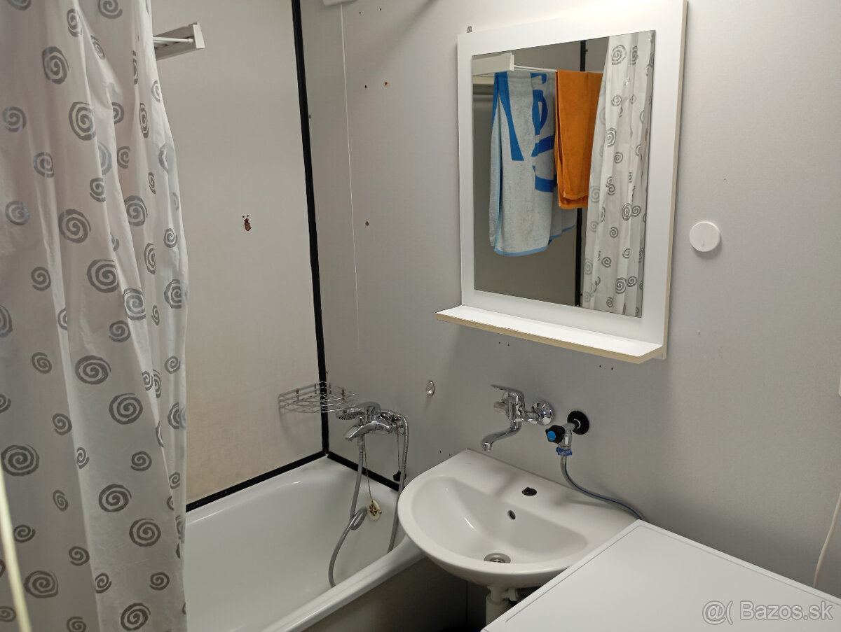 PREDAJ-, 3izb. Byt s loggiou, 69,3m2,Markova ul. Bratislava- - 5