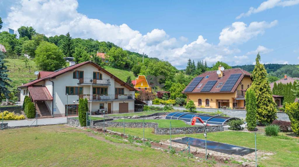 Na predaj Rodinný dom -rezort - Banská Bystrica 4500m2 - 5