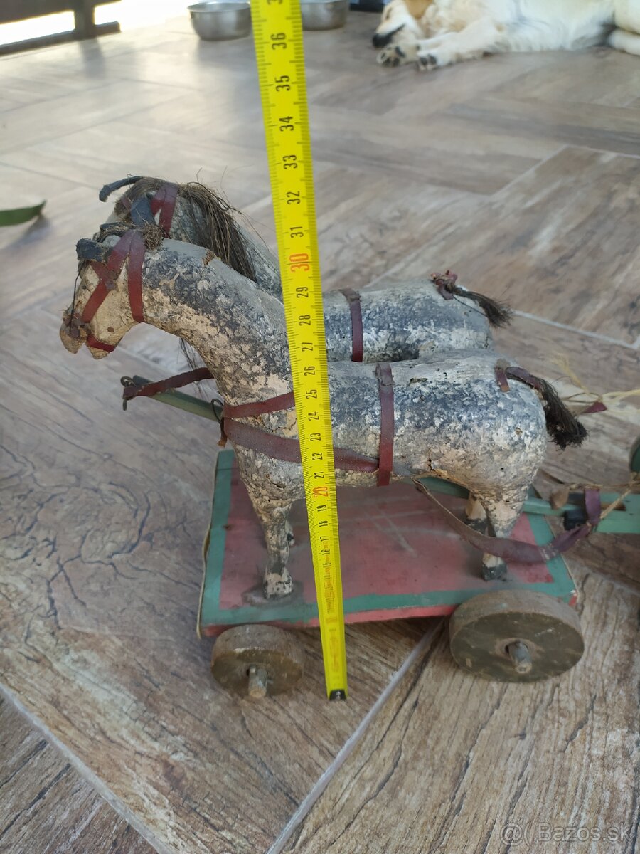 Stará hracka konsky zaprah s vozom - 5