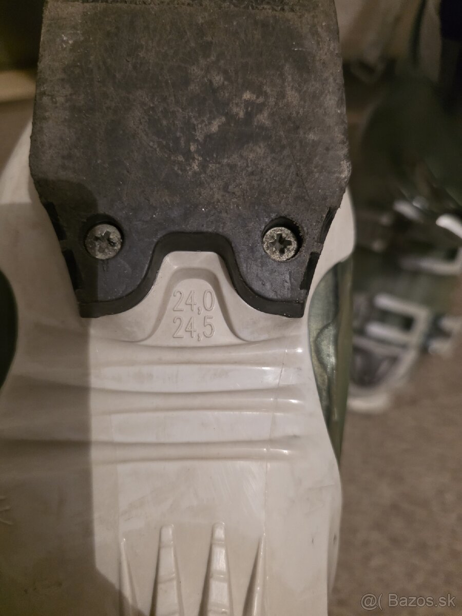 Lyže Rossignol, lyžiarky Atomic - 5