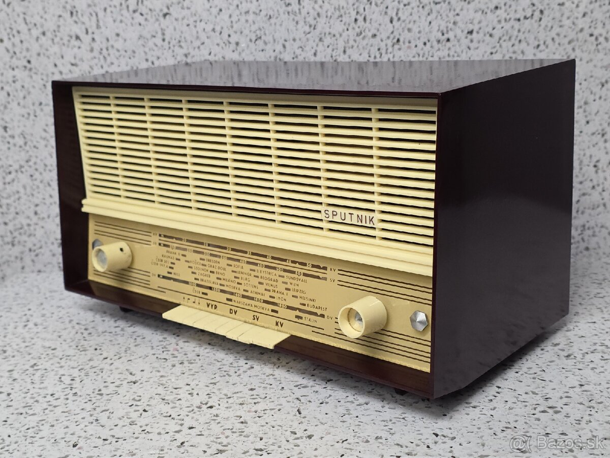 TESLA Sputnik / BAKELITOVÉ RÁDIO / Tesla 320A - 5