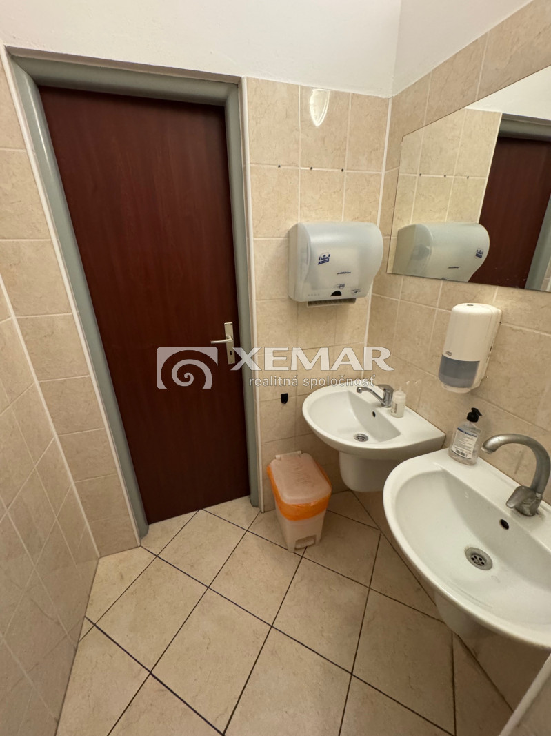 PRENÁJOM Kancelársky priestor centrum Banská Bystrica - 5