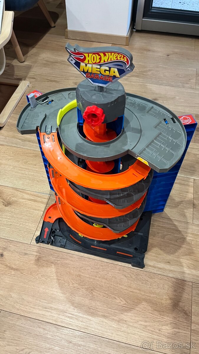 Predám HOTWHEELS GARAGE - 5