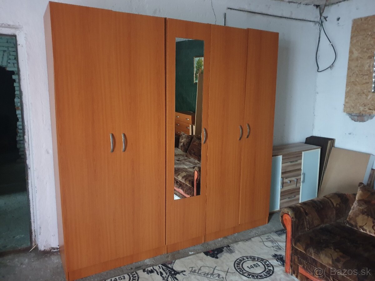 Na Predaj Šatnikova Skriňa - 5