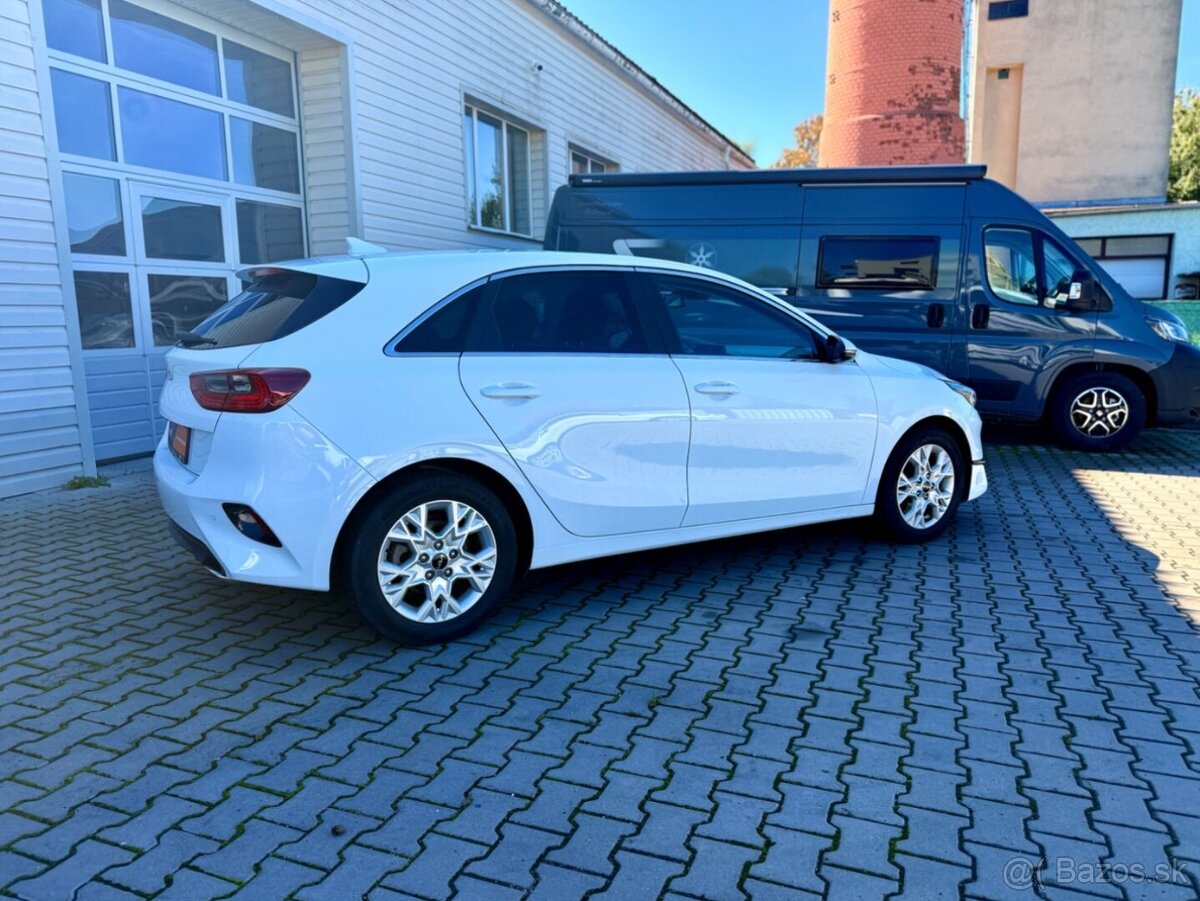 Kia Ceed 1,5 118 kw Automat ZÁRUKA - 5