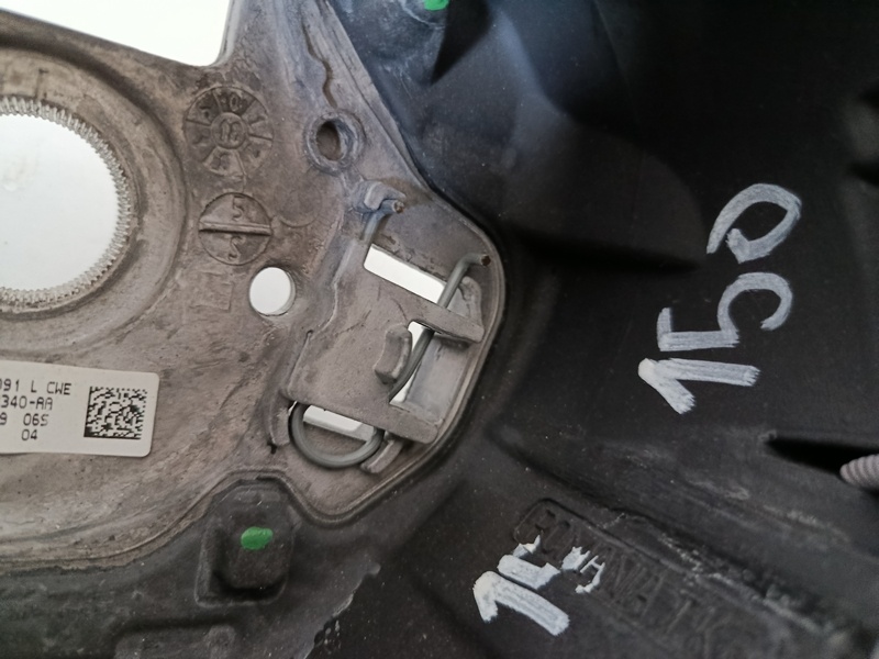 volant superb3 octavia3 3v0419091L 150€ - 5