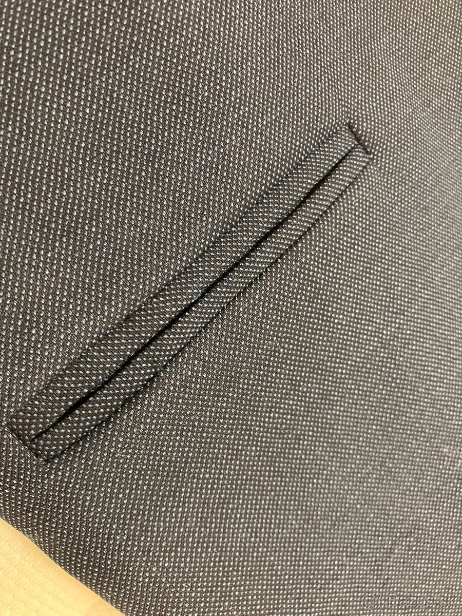 Pánsky tmavomodrý oblek zn. Michael - 5