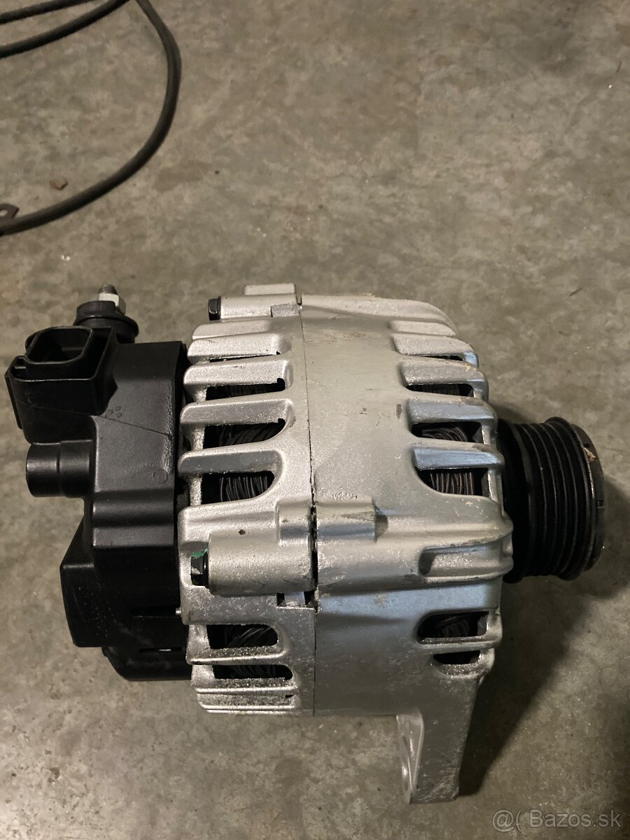 Predám alternátor na kia ceed 1.6 crdi - 5