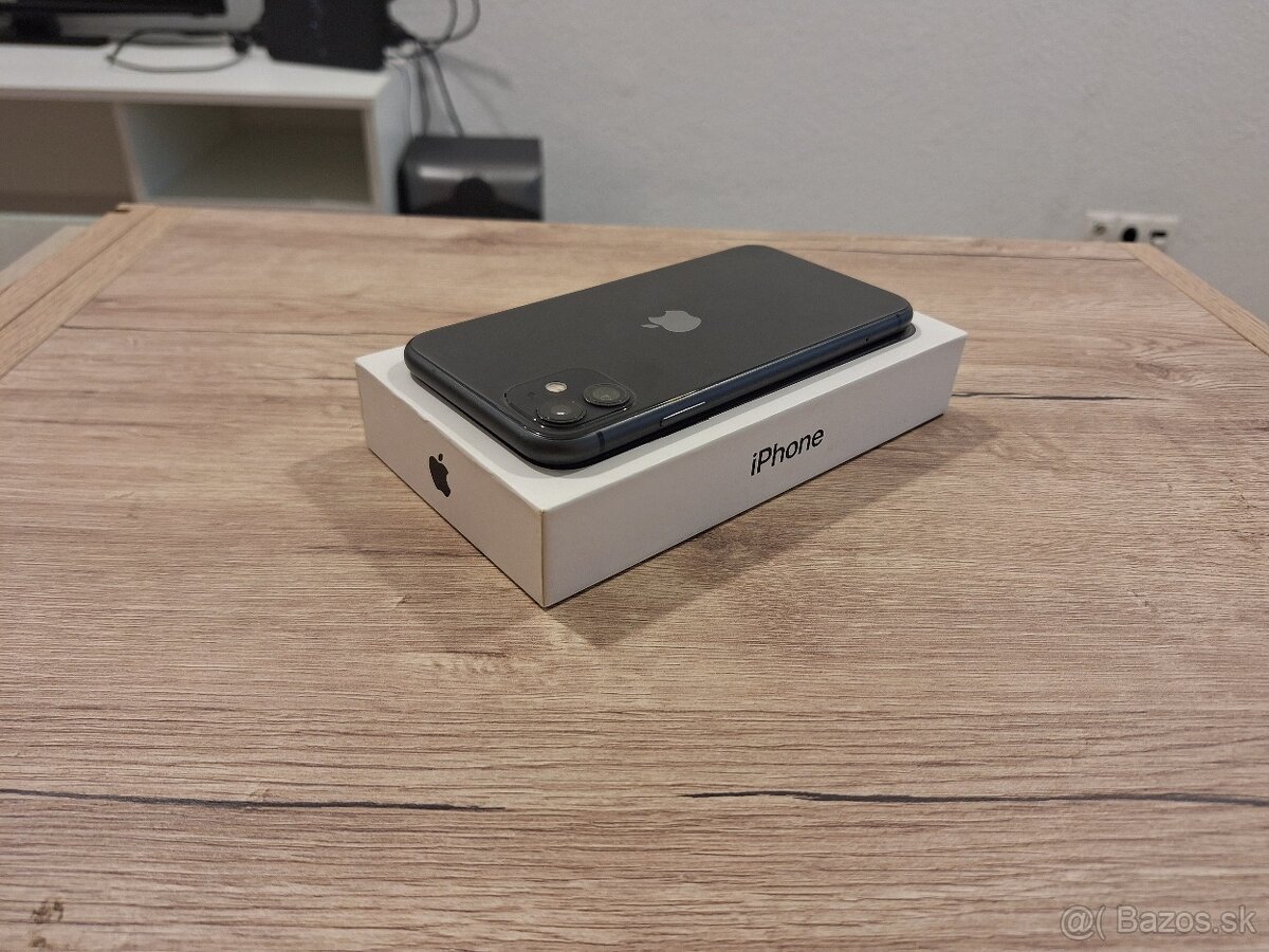 Apple iPhone 11 64GB - 5