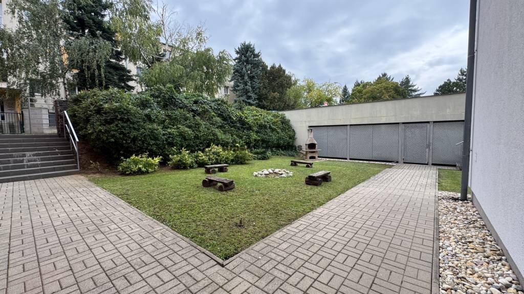 NA PRENÁJOM 1 izbový byt v centre mesta Nitra s GARÁŽOU - 5