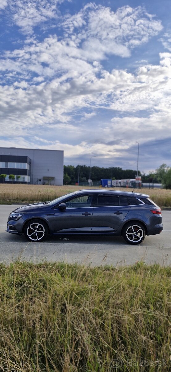 Renault Megane IV grandtour - 5