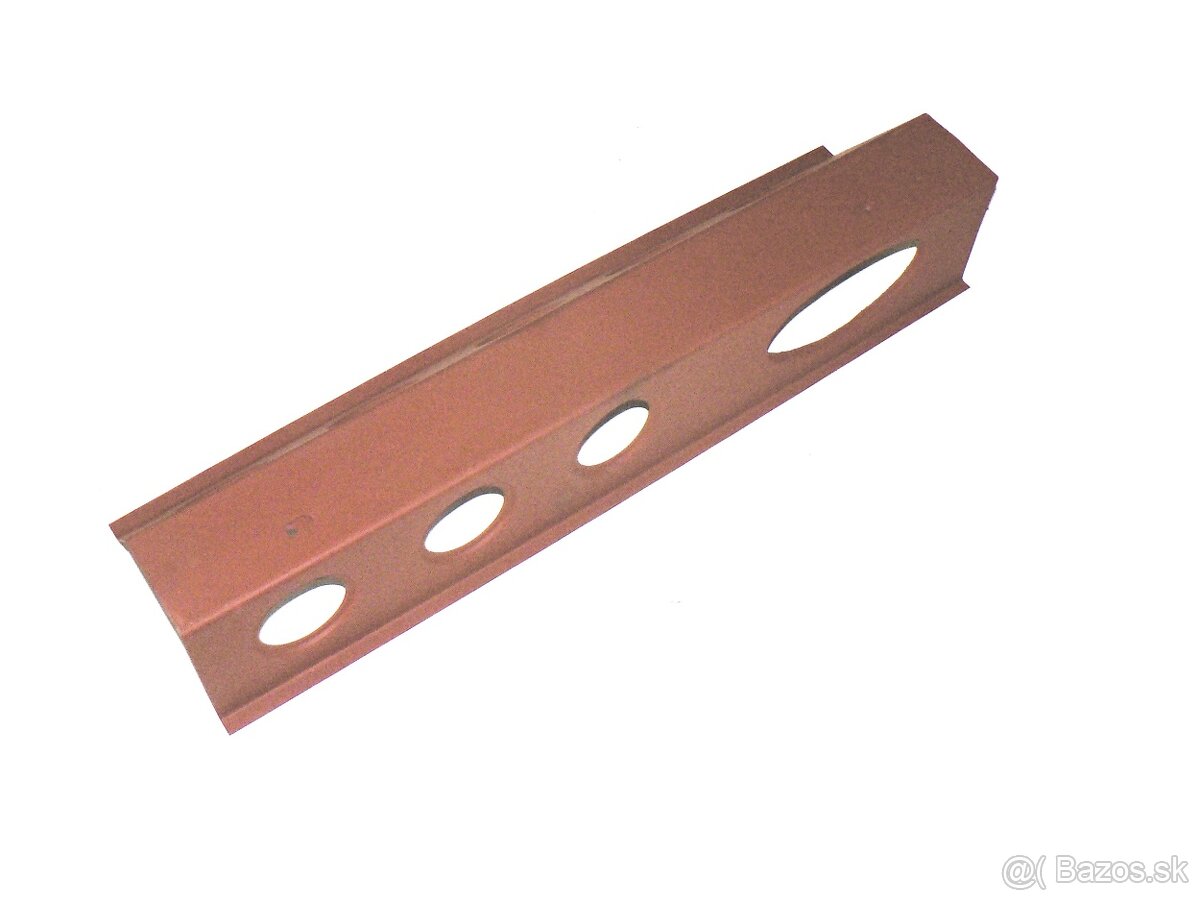 Příčník pod přední sedačku Tatra 613 - 5