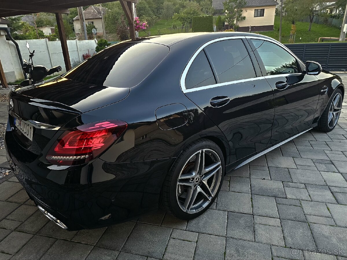 Mercedes-Benz C63 AMG 2019 - 5