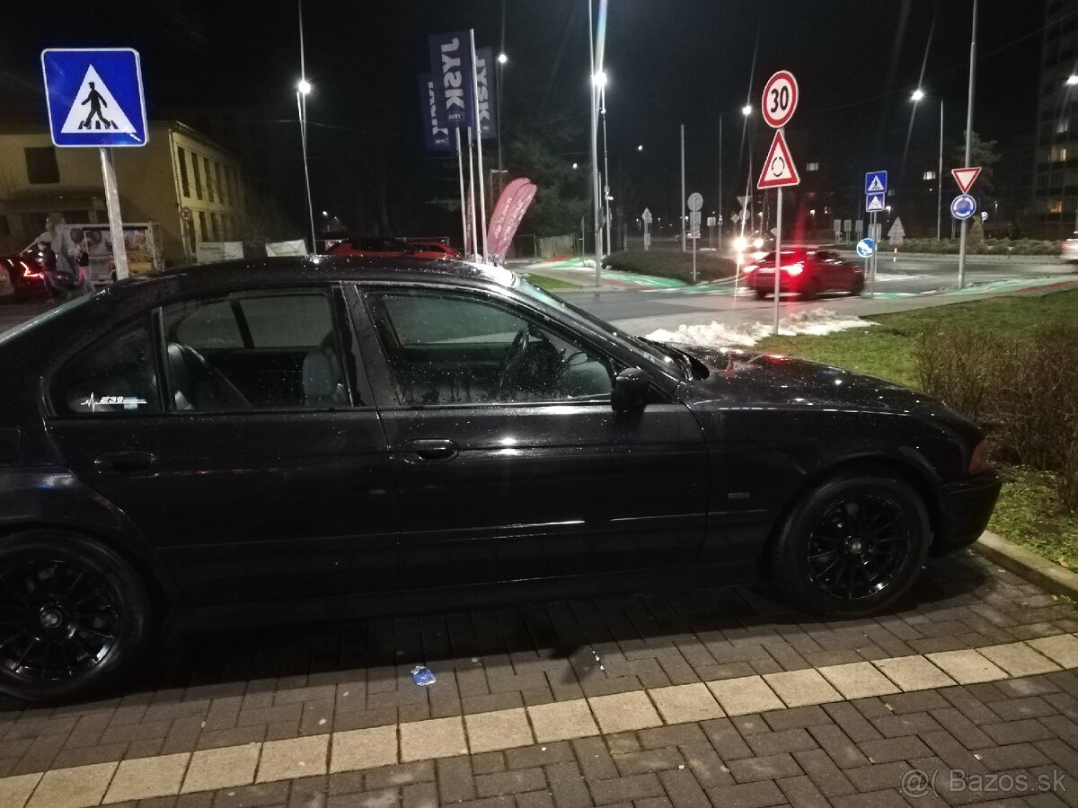 E39 525i - 5