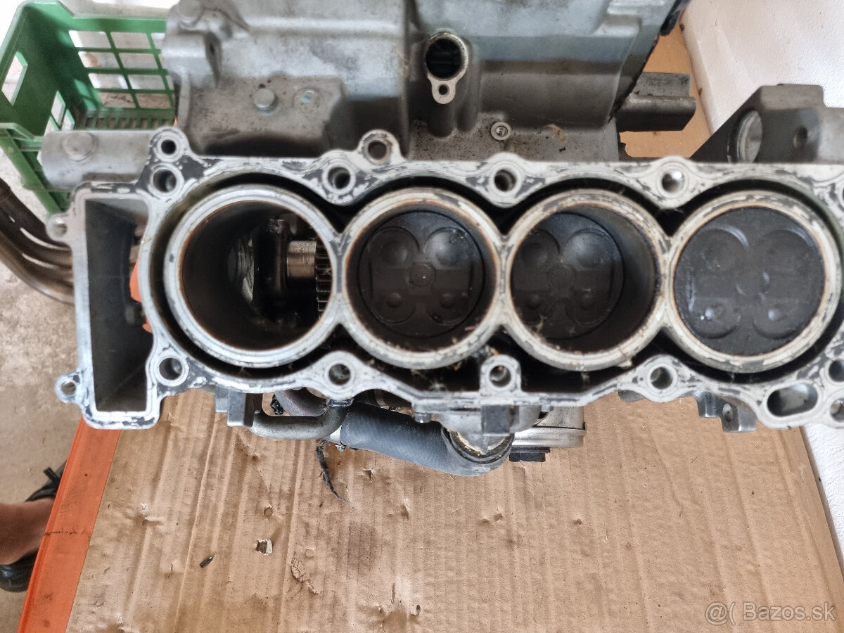 Predám diely motora Yamaha R1 (2004 – 2006) – nálezový stav - 5