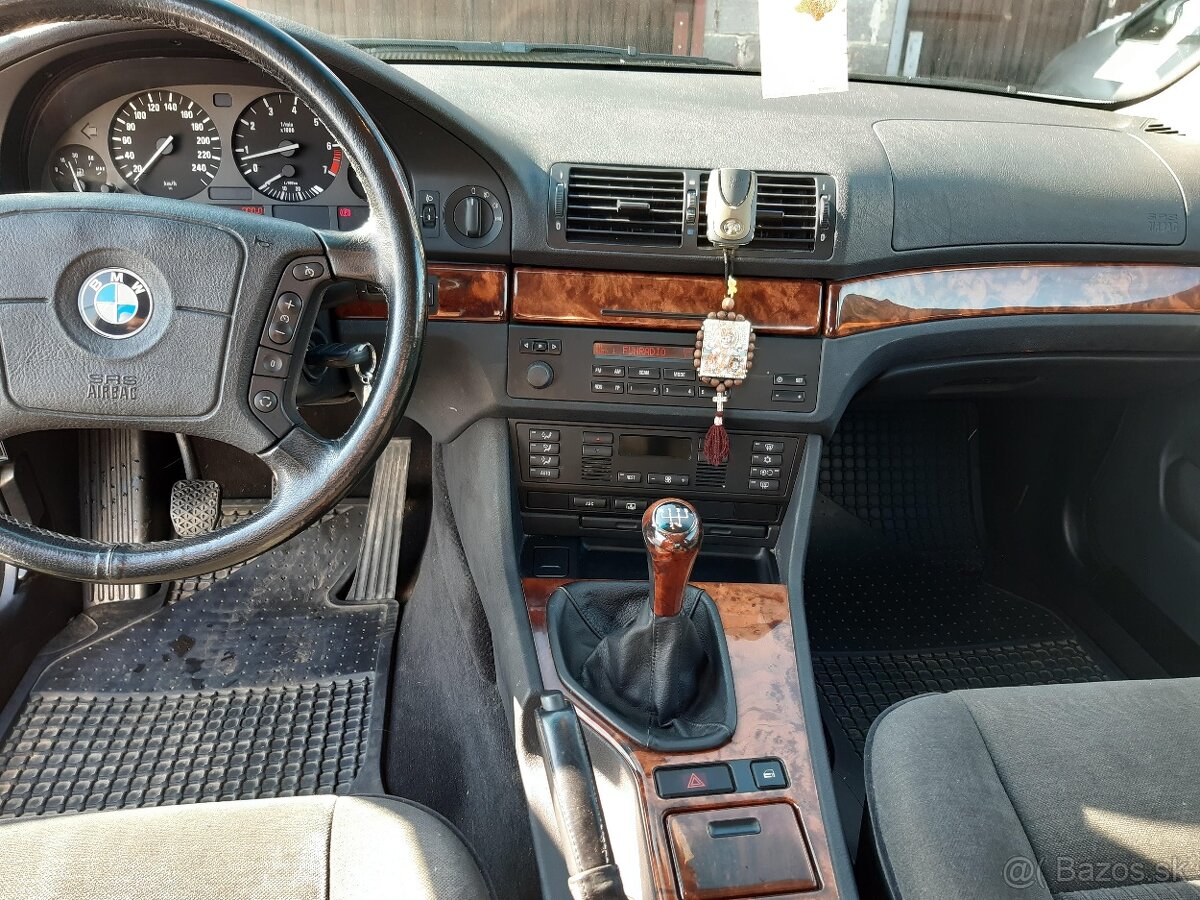 ND - BMW e39 528i - 5