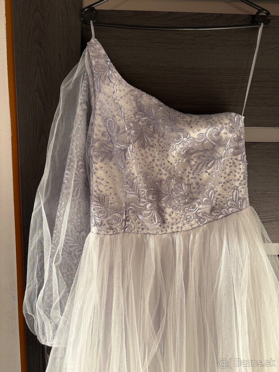 Biele šaty na rameno M/38 - 5