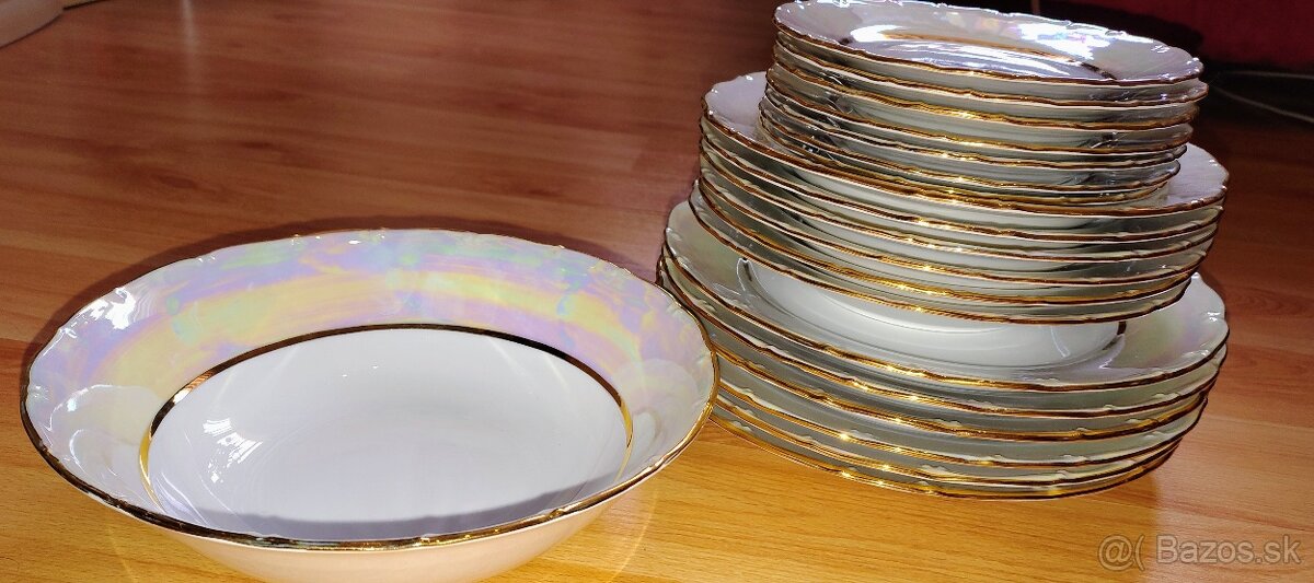 Porcelánová sada tanierov zlatý okraj - 5