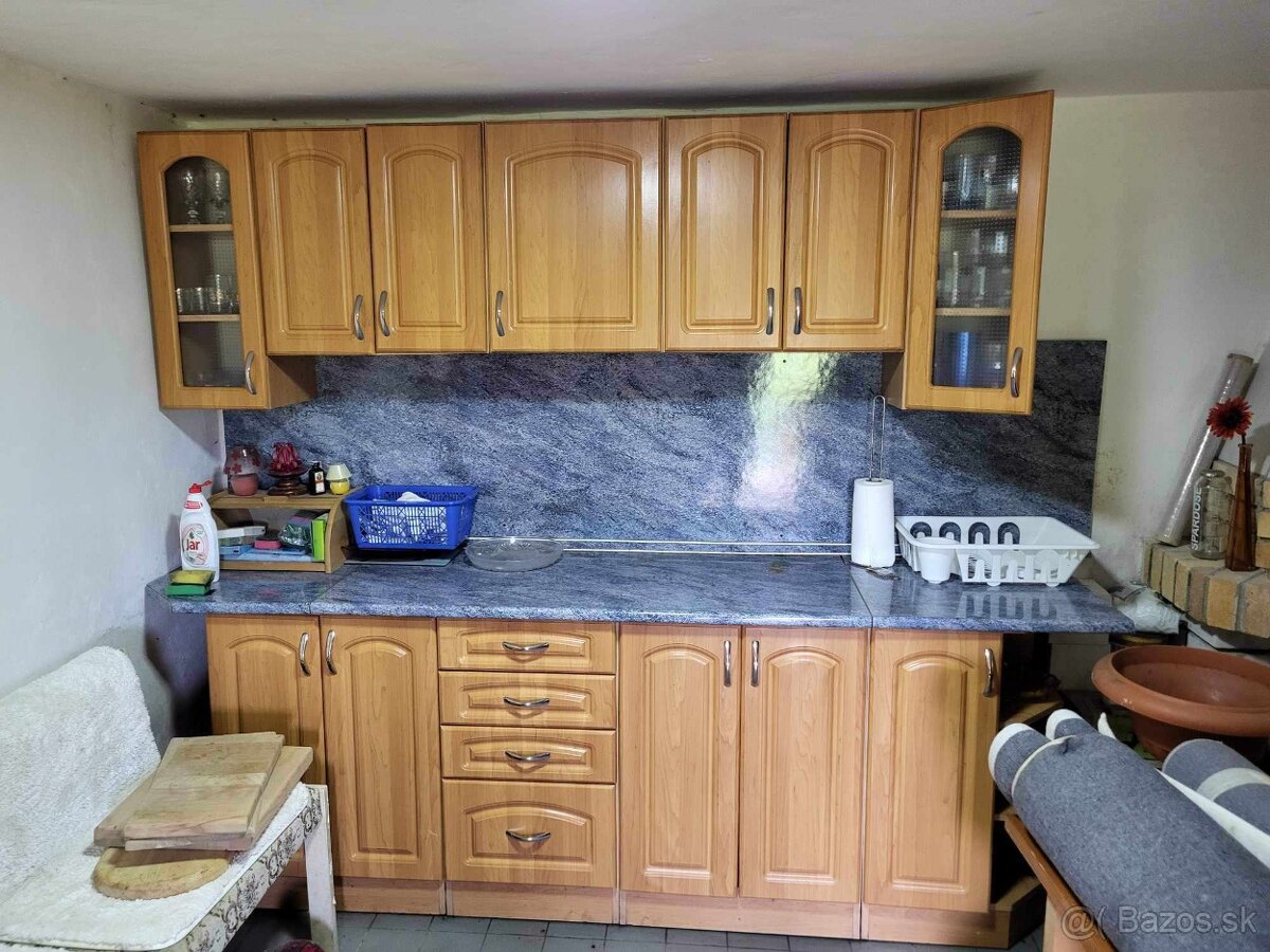 Chatka v meste Snina oblast pichoňka - 5