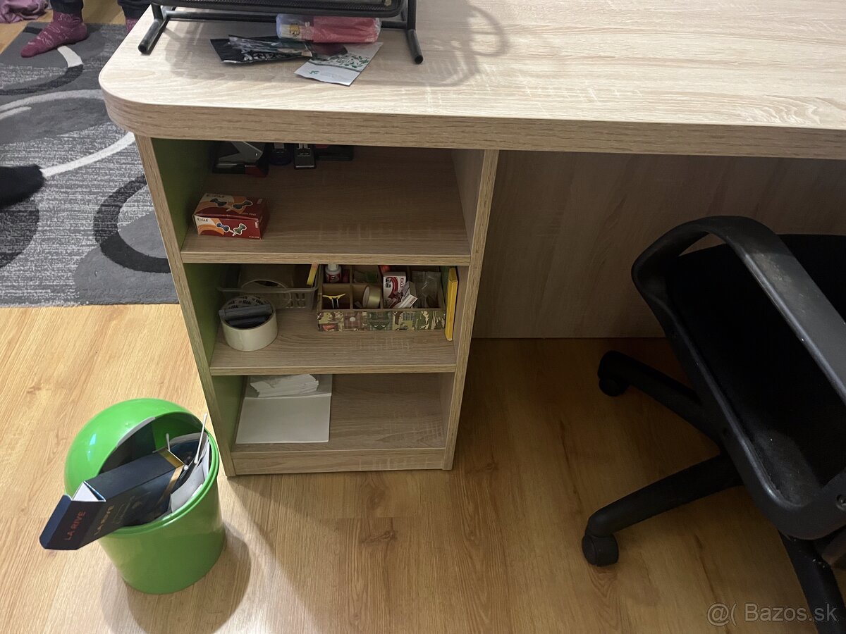Predám písací stôl do detskej izby - 5