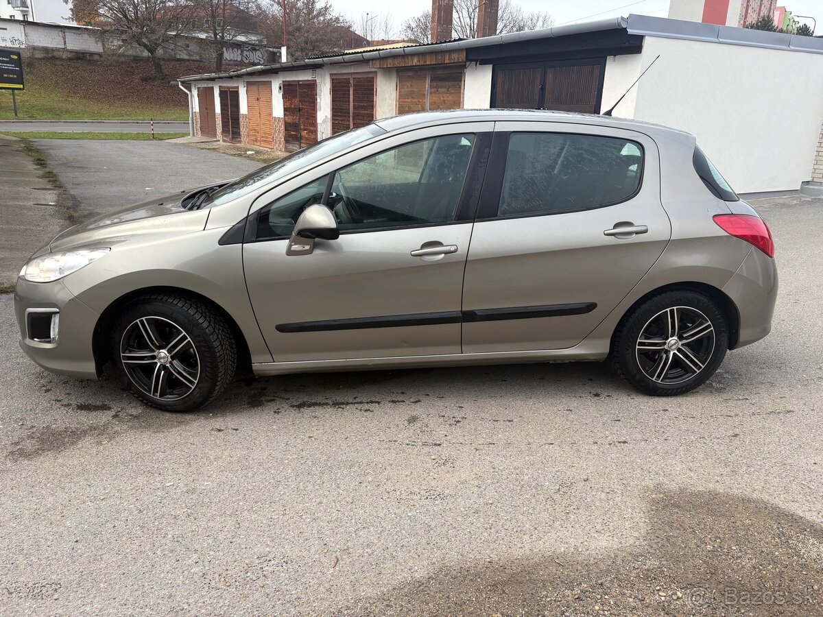 Peugeot 308 - 5