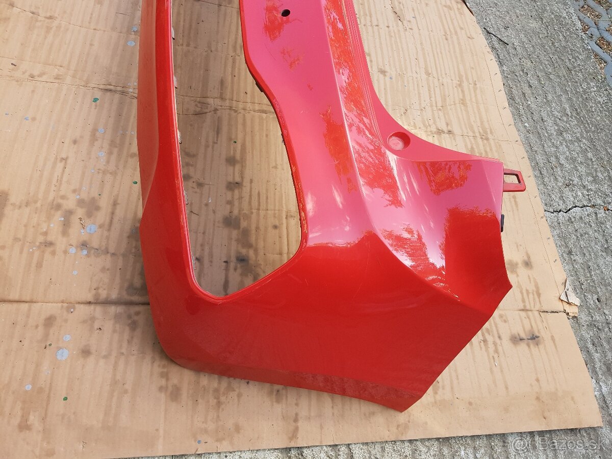 Predám zadný nárazník hyundai i20 - 5