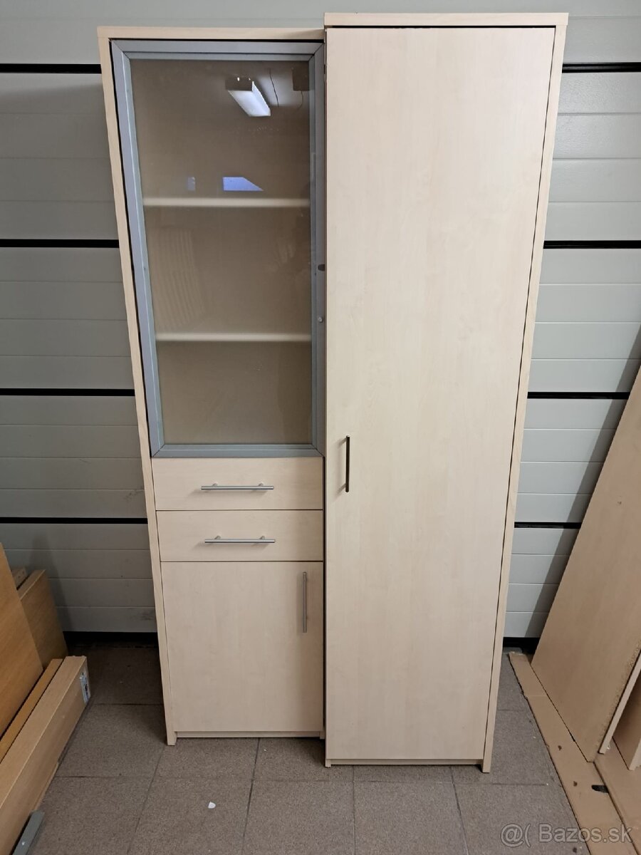 Skriňa, skrine, vitrína. - 5