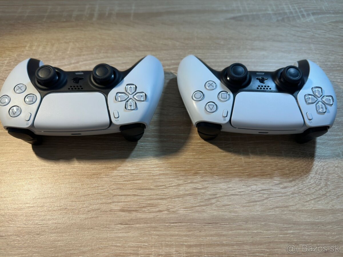 PlayStation 5 Disc Edition + 2× DualSense ovládače - 5