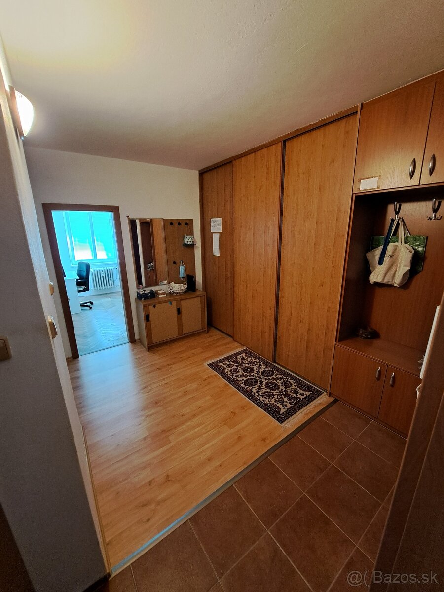 Krátkodobý prenájom 3i bytu na Tatranskej Štrbe - 5