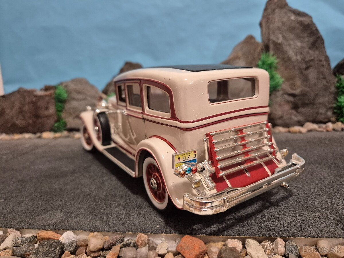 Prodám model 1:18 Peerless 1931 - 5