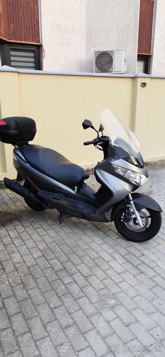 Suzuki Burgman 200 - 5
