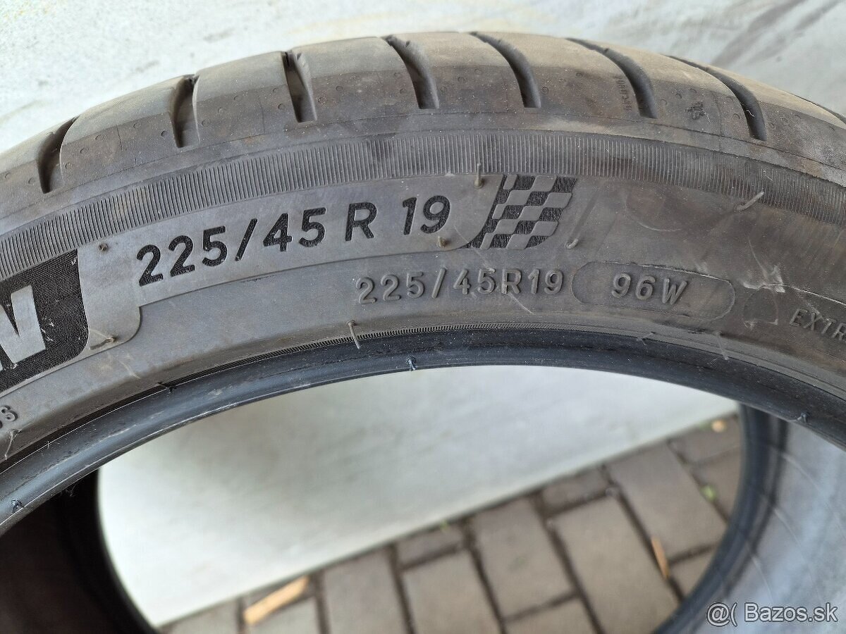 225/45 r19 letne - 5