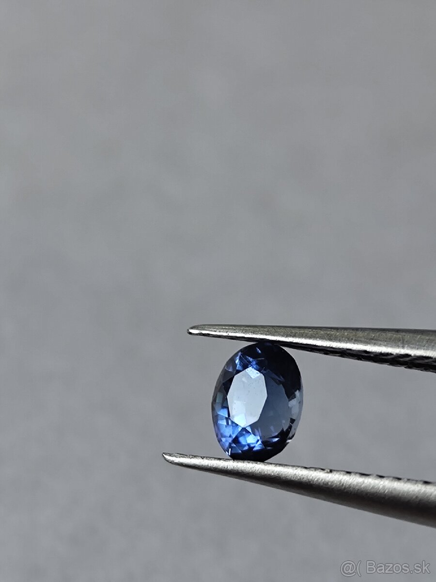 Prémiový Zafír (0.60 ct) – VVS - 5