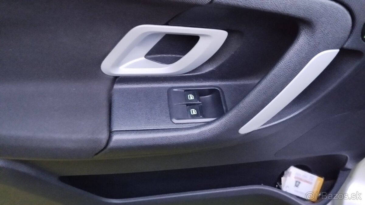 SKODA FABIA 2 BENZIN 1.2 51 KW - 5