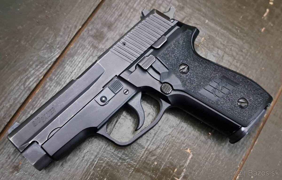 SIG SAUER P228 - 5