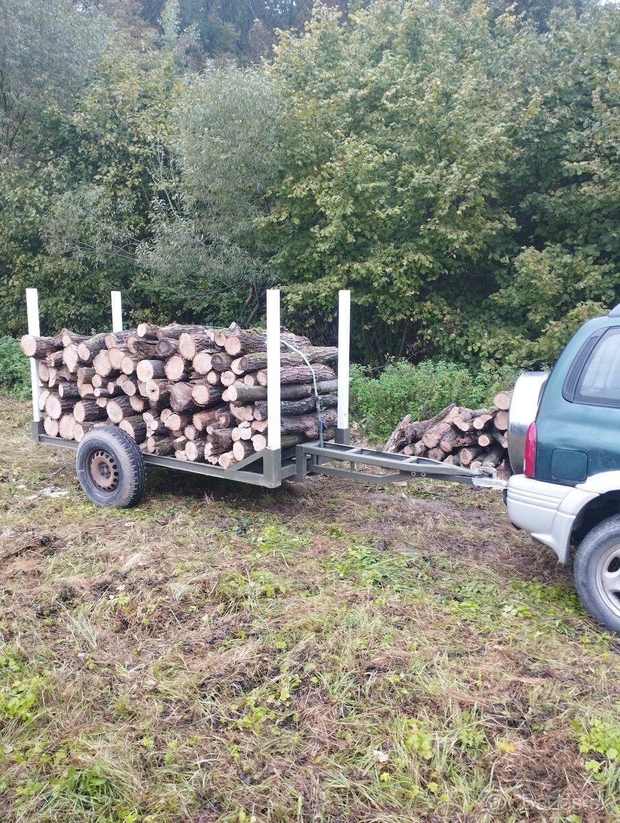 Klaničak ,Vlečka na drevo - 5