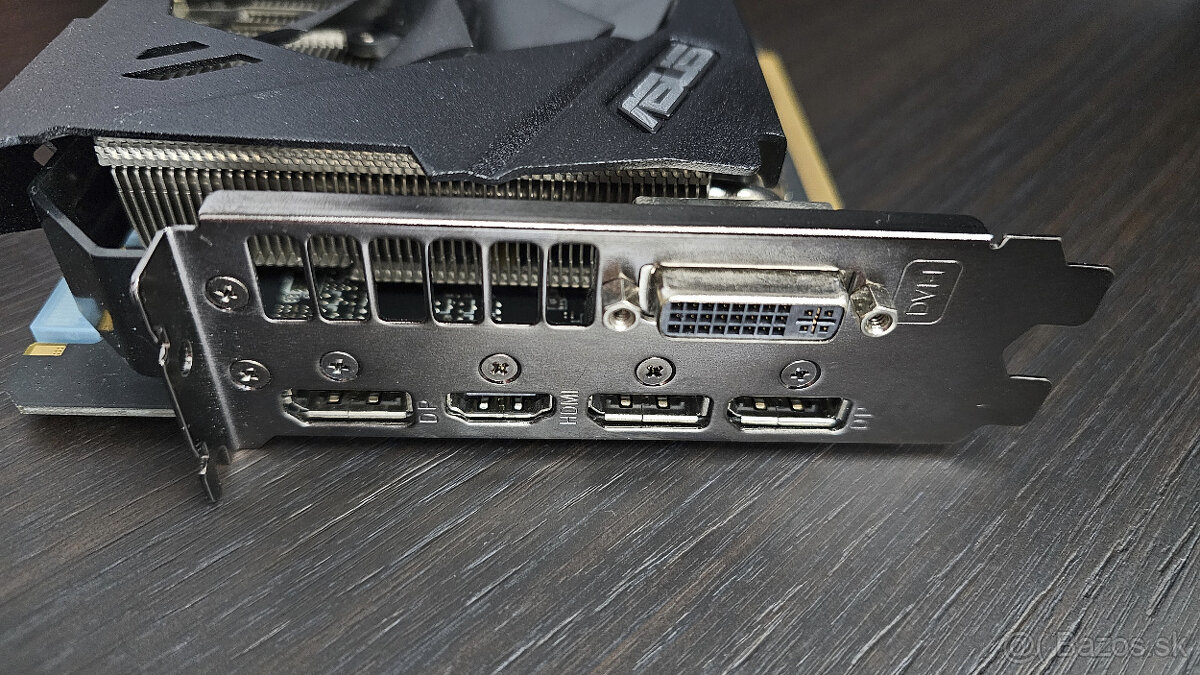 Asus STRIX GTX980 - 5