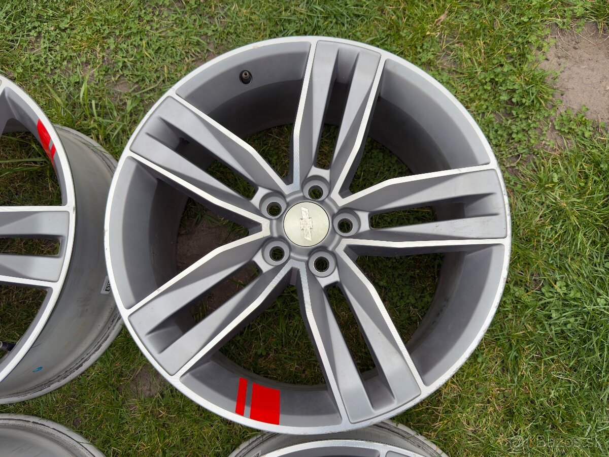 ALU disky R20 | 8,5J | 5x120 - 5