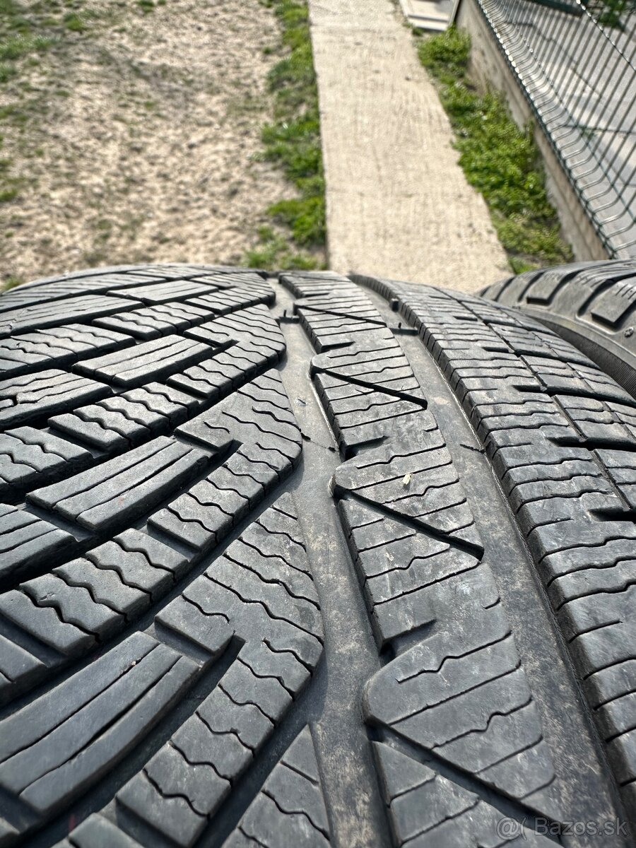 Michelin 235/45R19 - 5