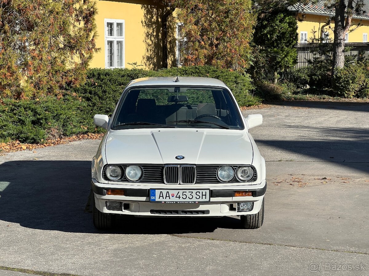 BMW E30 Touring 318i (1990) – Alpinweiss – originálny stav - 5