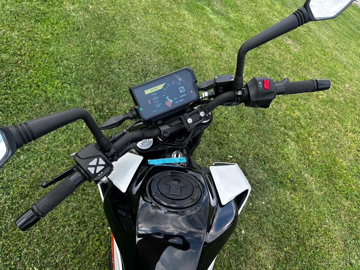 Ktm duke 390 - 5