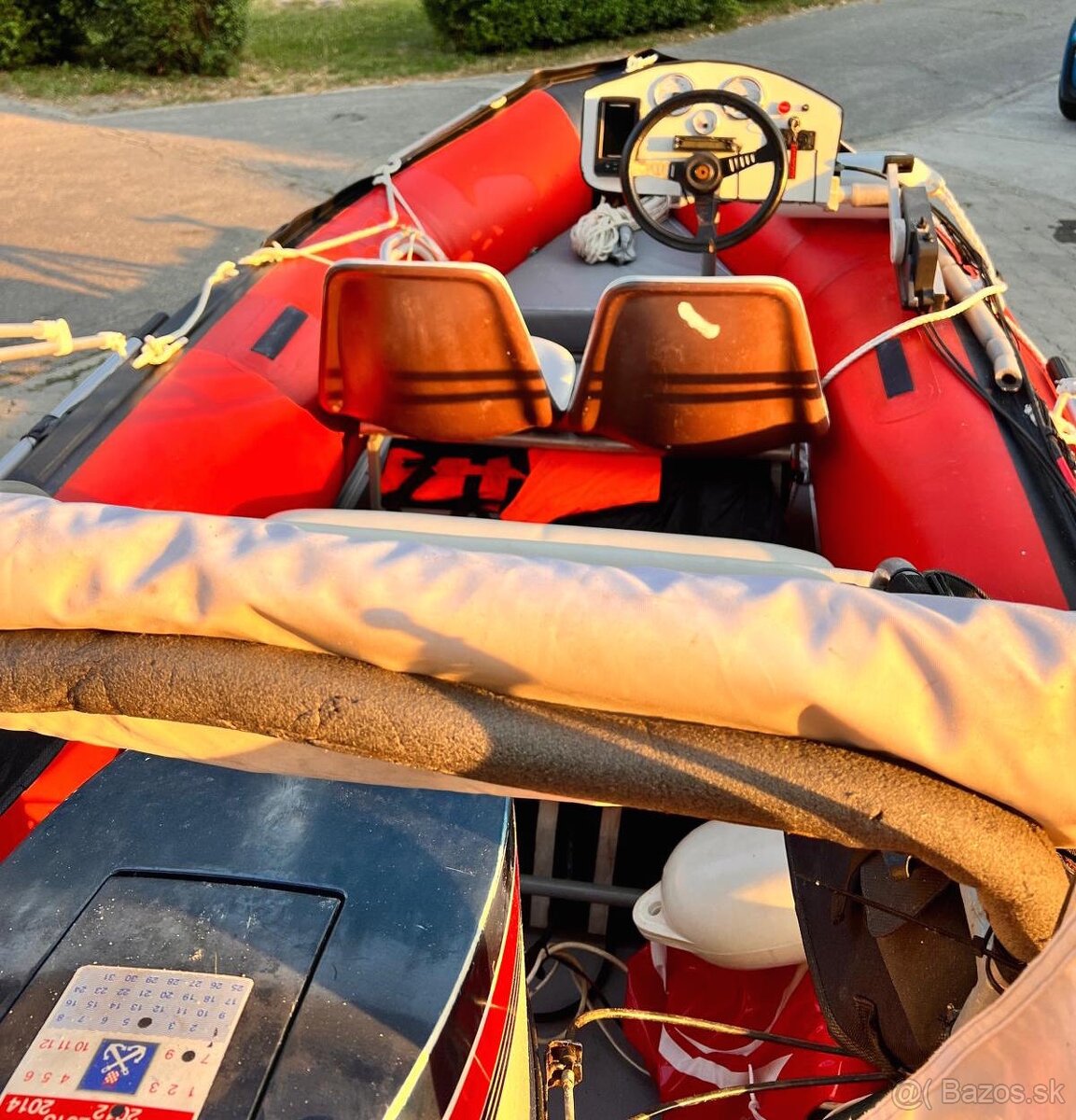 Motorový čln Lava Marine Voyager s motorom Yamaha 40 - 5