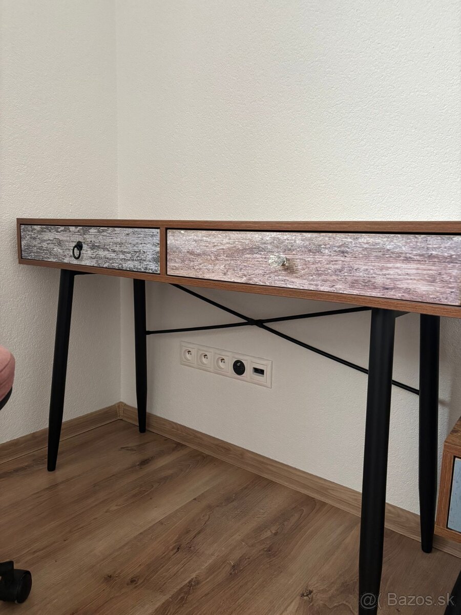 Pracovný stôl, ozdobná minikomoda a pracovné kreslo - 5